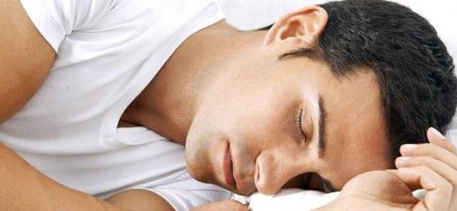 طريقة نومك تكشف عن مهنتك في الحياة