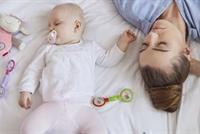 4 حيل مذهلة لحثّ طفلك على الإستسلام للنوم!
