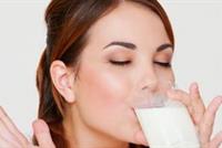 هل الحليب يزيد الوزن أم ينقصه؟