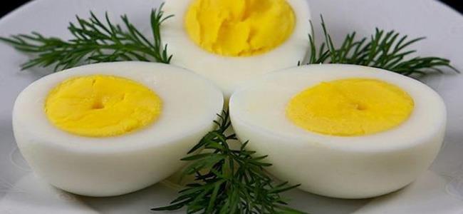 للحماية من الجلطات.. تناول بيضة واحدة يوميا!