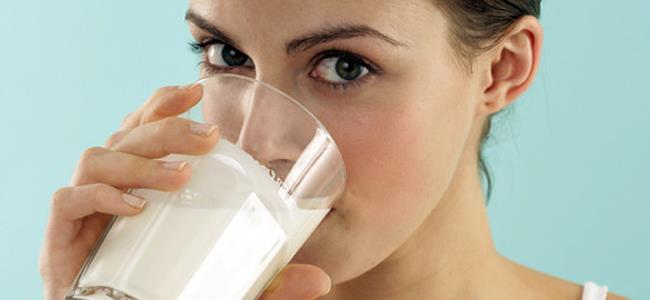 لماذا يجب شرب الحليب قبل النوم؟