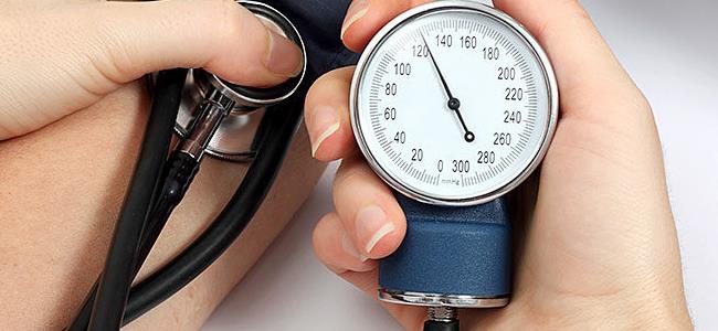 علامات و أسباب ارتفاع ضغط الدم المفاجئ
